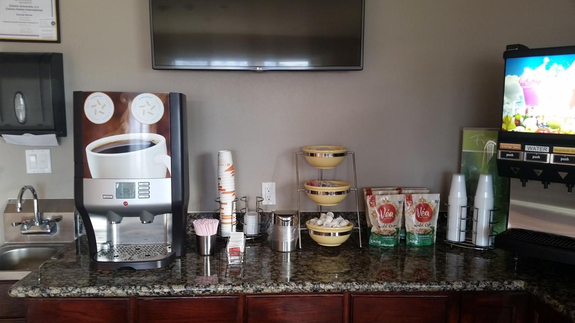 Wingate By Wyndham I-15 Hotel 4*