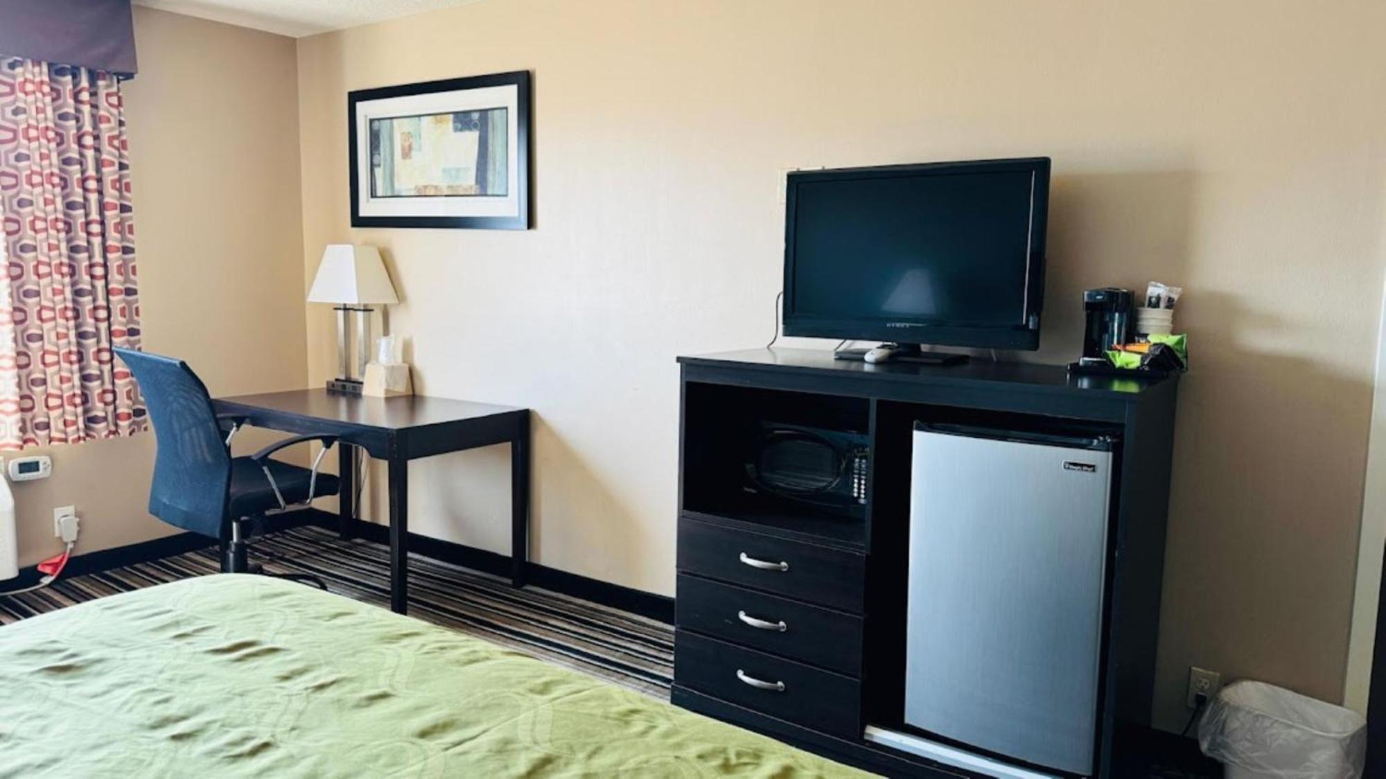 Wingate By Wyndham I-15 Hotel 4*